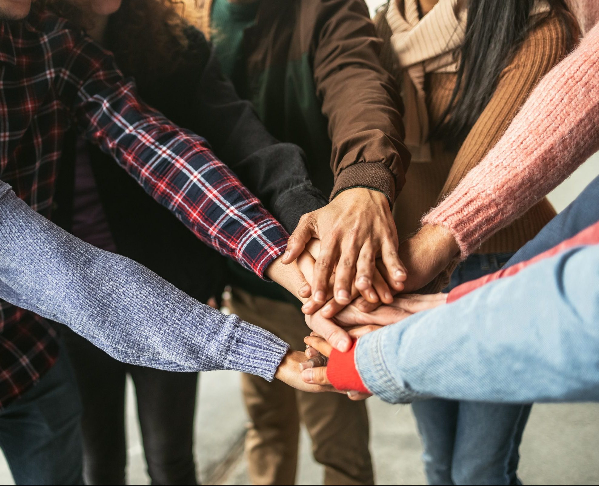 Happy young friends having fun stacking hands together outdoor – Happy young friends having fun stacking hands together outdoor - Youth people millennial generation concept